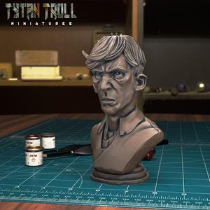 Hair Flick Bust [Pre-Supported]