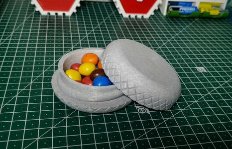 Knurling box