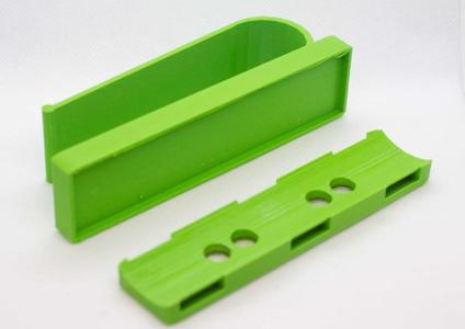 Magnetic handle