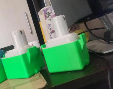 Makita Ni-MH 12v to Liion 18650 battery BOX   