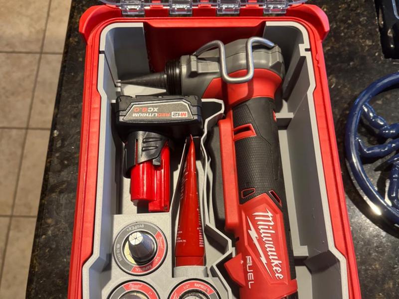 Milwaukee M12 Pex Expansion Tool