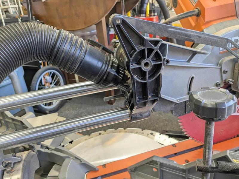 Shop-vac dust collection adapter for RIDGID R4222 Miter Saw   