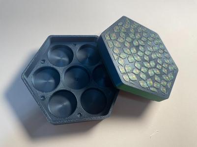 Dice box