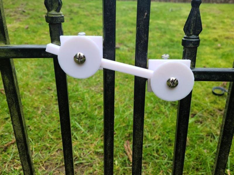 Gate Latch for 0.5" Dog fence