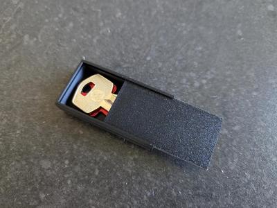Magnetic Key Box with Base   