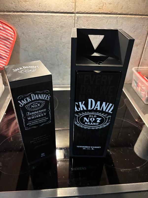 Jack Daniels in der Blechdose   