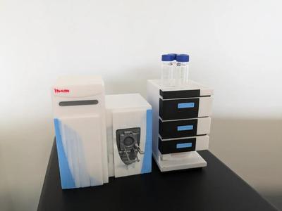 Scale Thermo Fisher Scientific Q-Exactive HFX   