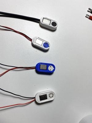 Caddx Peanut charging port