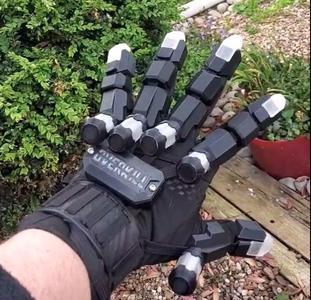 Overkill Mecha Murder Mitten
