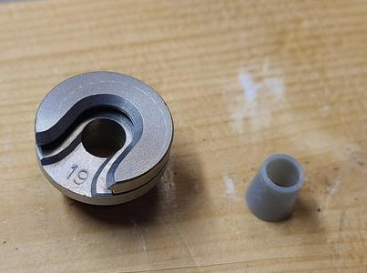 LEE Shelholder Insert for Liner Capsulation in Lyman E-ZEE Prime