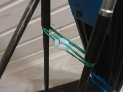 Rubber holder for delta printers