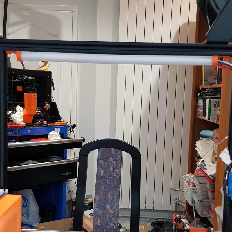 LED light bar and diffuser