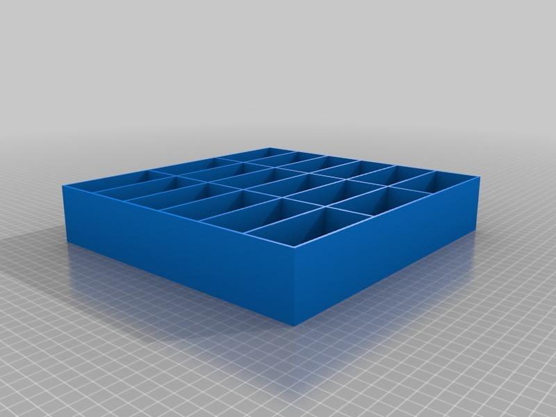 Miniatures Case - 6 x 3Long - Long Creatures