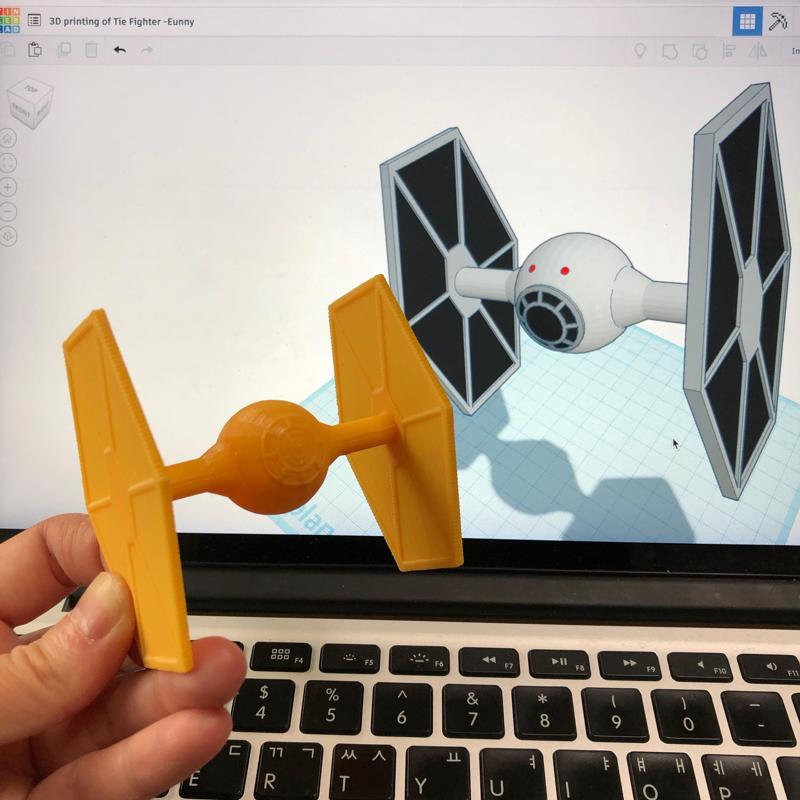 Simple Tie Fighter with Tinkercad