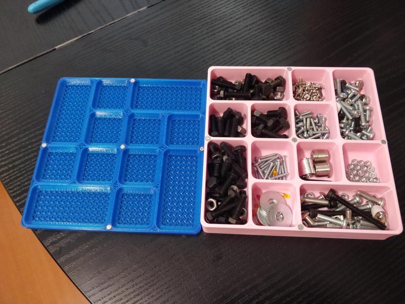 Small items divided storage box