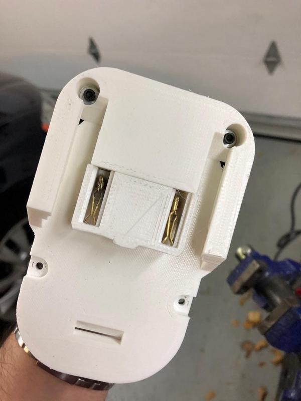 RIDGID to Hitachi battery adapter