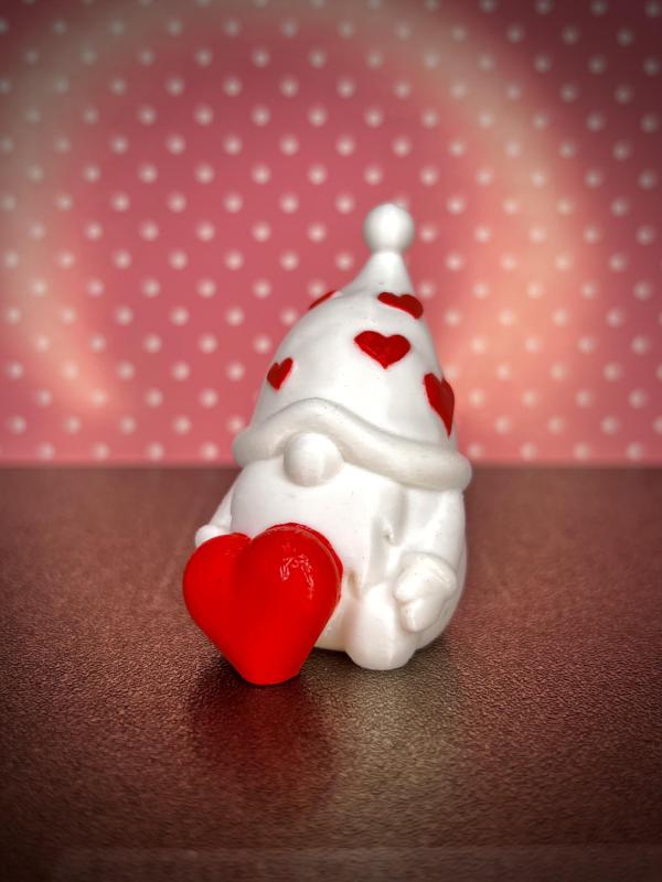 Mini valentine's day gnome