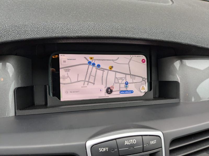 Renault Laguna 3 Phone Stand