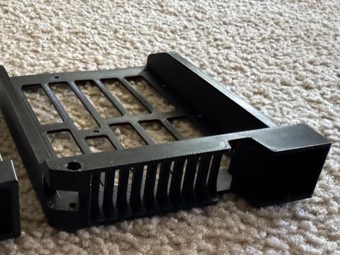 QNAP TS569 Pro HDD Tray