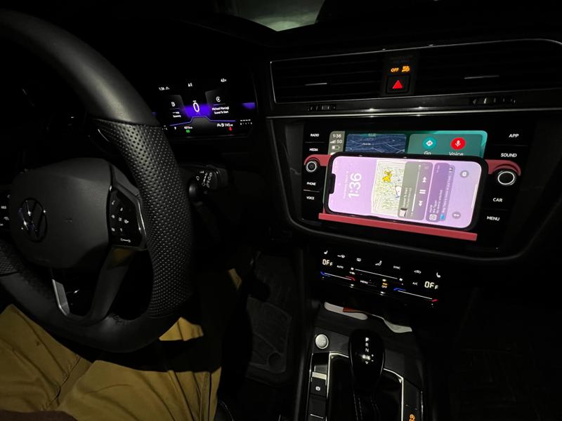 2024 Volkswagen Tiguan Phone Mount Holder