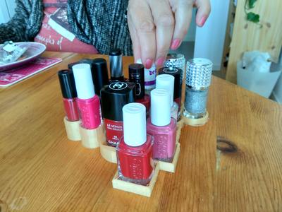 Nail polish Holder