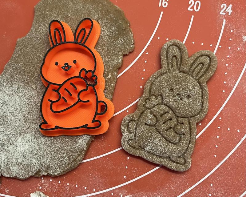 Bunny with carrot cookie cutter
