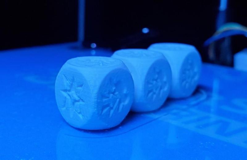 Tiny Epic Tactics Dice & Weakened Token