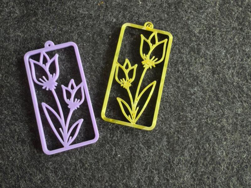 Tulip Keychain 