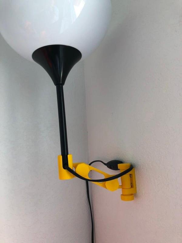 Articulating Ikea Lamp (Remix of two things)
