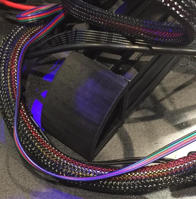 Creality Ender 3 Anti-snag End Cap (Quarter Round Snap on Foot)