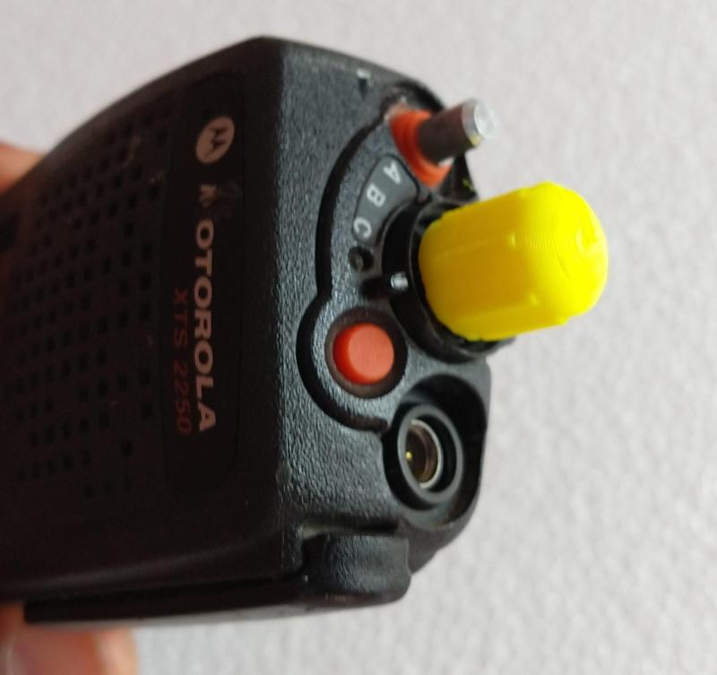 1.-Perilla motorola XTS 2250  frecuencia.