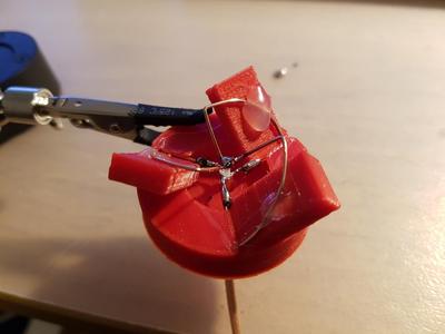 Cloverleaf antenna