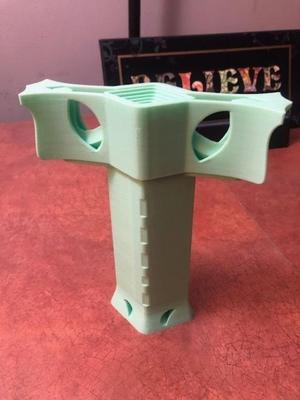 Retractable "Great Sword of the Winged Guardian" (Print in Place)