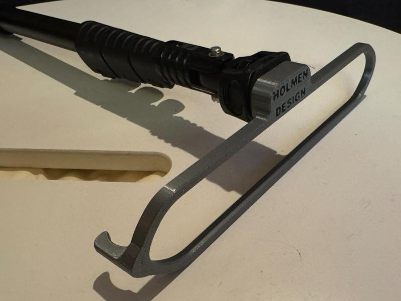 Disc Retriever for Tripod selfie stick.