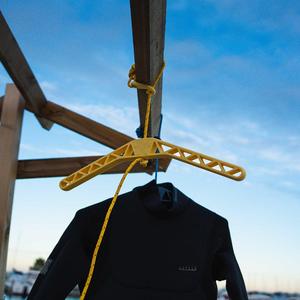 SURF SUIT HANGER V2