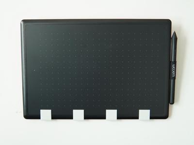 One By Wacom Drawing Tablet Wall Mount 