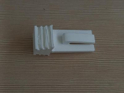 Lettuce holder for budgies