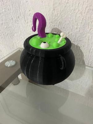 Alcancia in the form of a cauldron