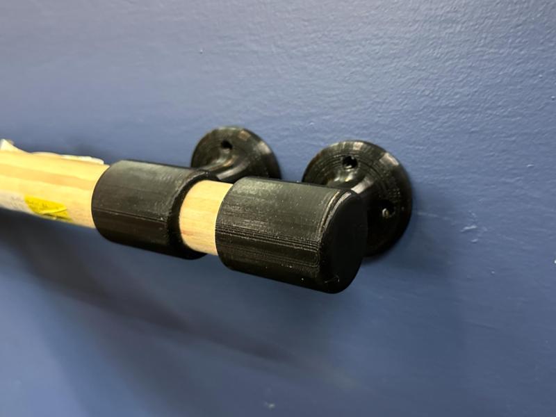 Hand rail brackets for 1 1/4" (31mm) wooden dowel 