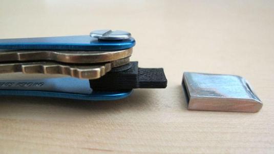 Keychain Connector for USB Flash Drives