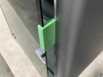 X1 / P1 Glass Door Stop for Venting (magnetic)