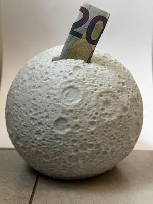 Moon box piggybank