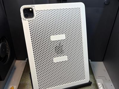 11-inch iPad Pro Back Panel Skin/Stick-on Case (Make Back Flat Again)