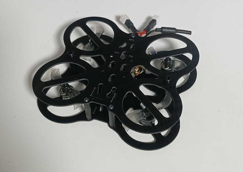 GEPRC SMART 16 Freestyle 1,6" FPV Drone (custom frame)
