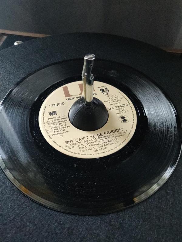 7" vinyl 45 RPM adapter - stacking spindle thru-hole edit