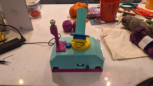 Electric Wool Winder Large