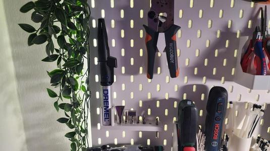 DREMEL 2000 - ikea skadis