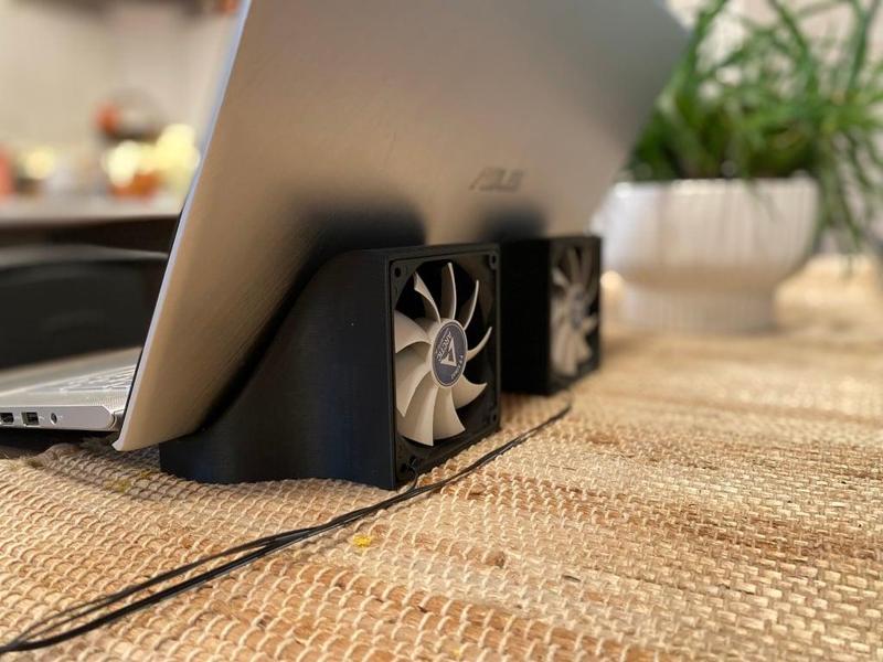 Laptop Cooler / Riser - 92mm Fan
