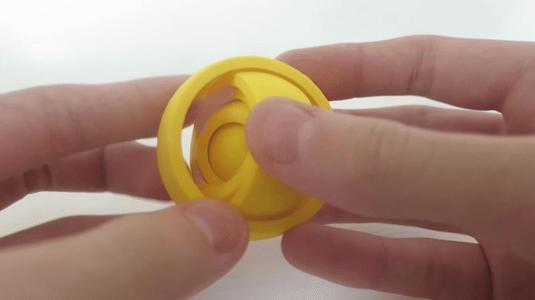 Rotating Rings (Fidget toy)