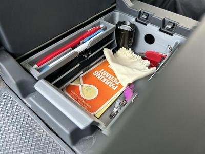 Rivian R1T/R1S center console tray